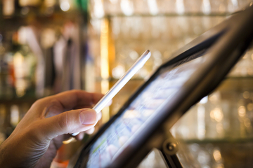 Mobile Payment Fraud Especially Risky for Small Business