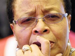 Banks need to change to empower women says Graça Machel