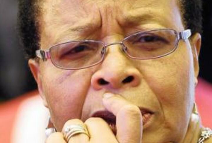 Banks need to change to empower women says Graça Machel