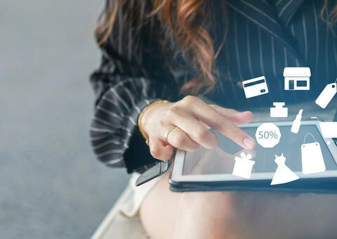 Beyond Banking: Growing a Digital Community for SMEs Beyond Banking: Growing a Digital Community for SMEs